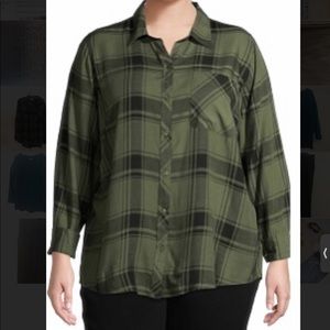 Terra & Sky Women’s Plaid Pocket Button Down Shirt
